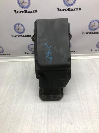 Корпус блока предохранителей Mercedes W221 A2215401182