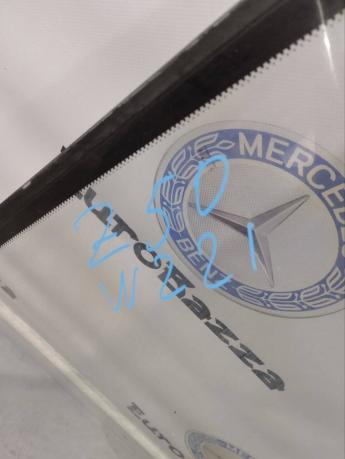 Лобовое стекло Mercedes W221 A2216700201