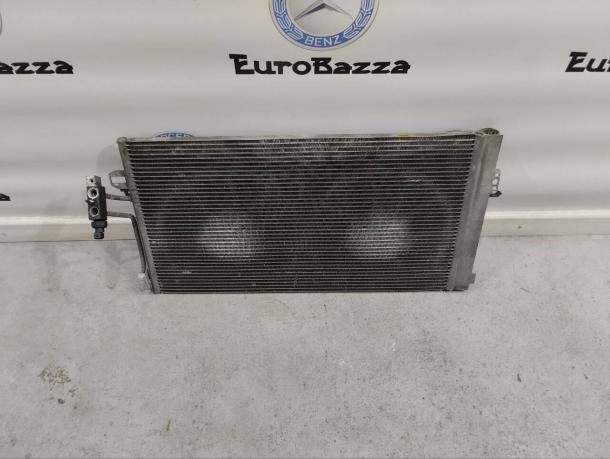 Радиатор кондиционера Mercedes W639 A6398350070