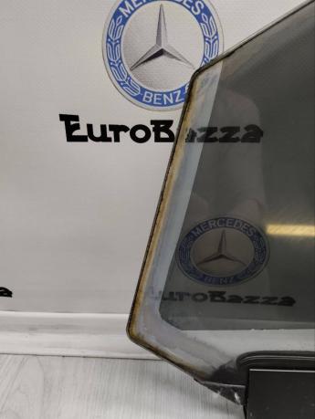 Стекло правой двери Mercedes W215 A2157200218