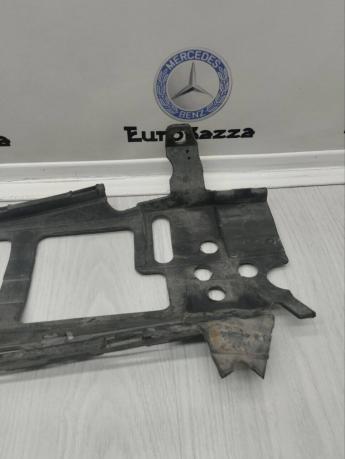 Кронштейн переднего бампера Mercedes W220 A2208850265