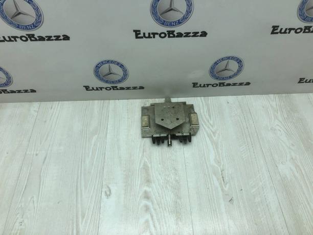 Усилитель антенны Mercedes W215 А2158200275 А2158200275