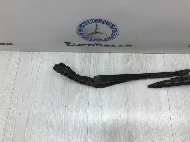 Поводок заднего стеклоочистителя Mercedes W639 A6398200444