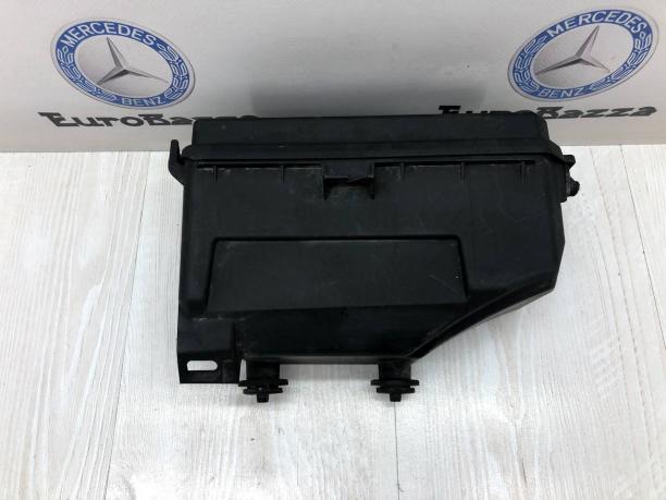 Корпус блоков предохранителей Mercedes W251 A2515400524