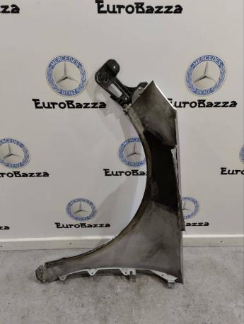 Крыло переднее правое Mercedes W251 A2518800606