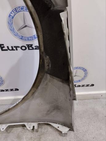 Крыло переднее правое Mercedes W251 A2518800606