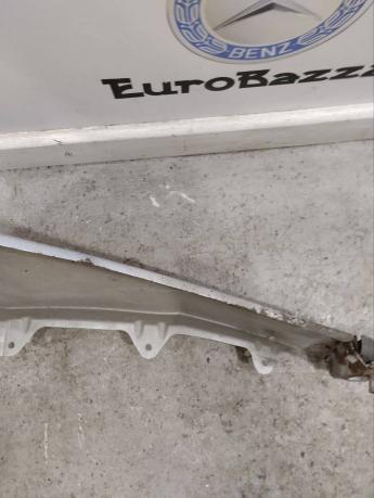 Крыло переднее левое Mercedes W251 A2518800506