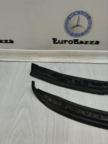 Передний уплотнитель двери Mercedes W215 А2156730398 А2156730398