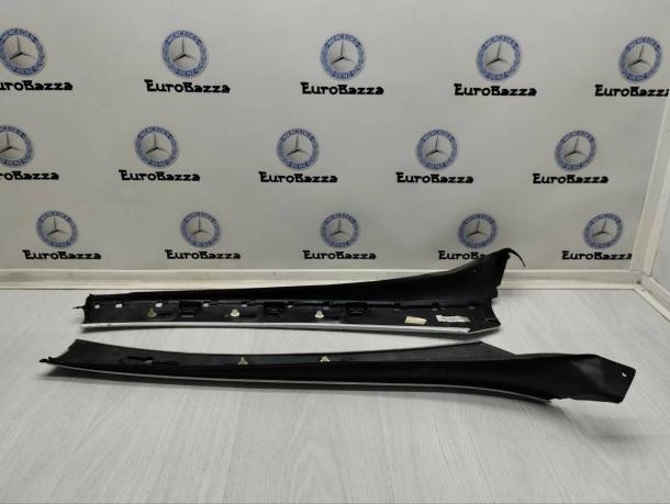 Накладка передней стойки кузова Mercedes R172 A1726900387