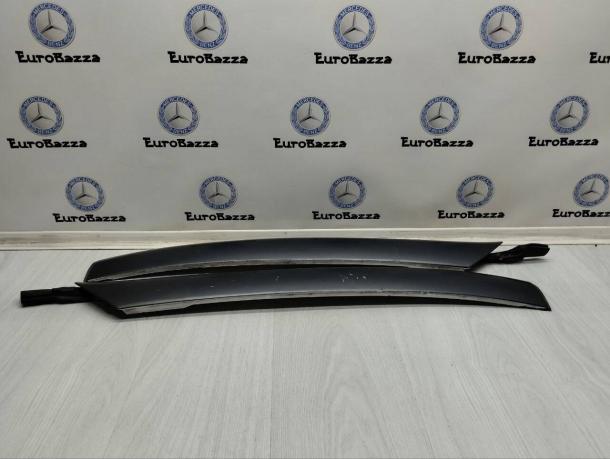 Накладка передней стойки кузова Mercedes W215 A2156900787