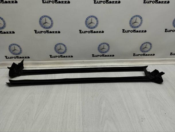 Накладка стекла двери Mercedes W215 A2157200324