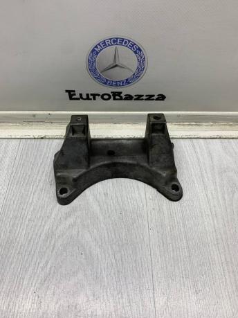 Крепление подушки коробки Mercedes W203 A1402421340