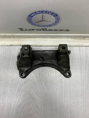 Крепление подушки коробки Mercedes W203 A1402421340