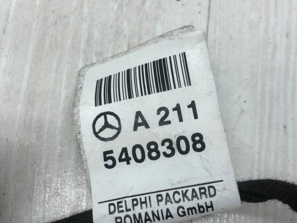 Жгут пищалки левой двери Mercedes W219 A2115408308