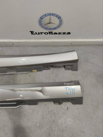 Накладка порога пластиковая Mercedes W251 A2516980754