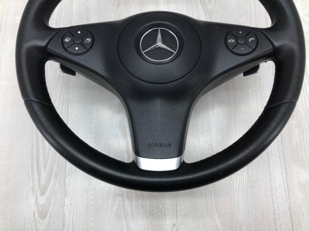 Руль с лепестками Mercedes A2304602218