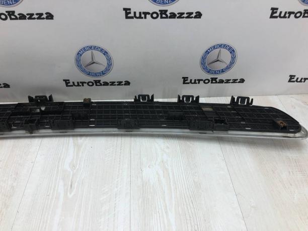 Накладка капота Mercedes W220 A2208800205