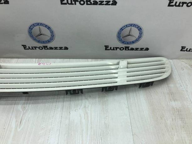 Дефлектор капота Mercedes W215 A2208800205