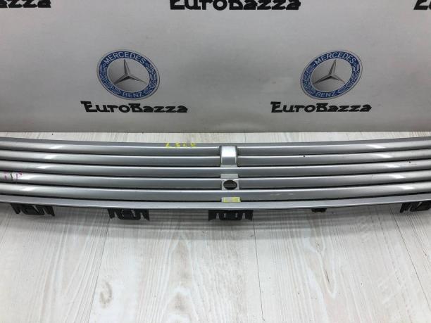 Решетка капота Mercedes W220 A2208800205