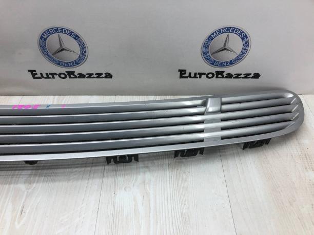 Водосток капота Mercedes W220 A2208800205