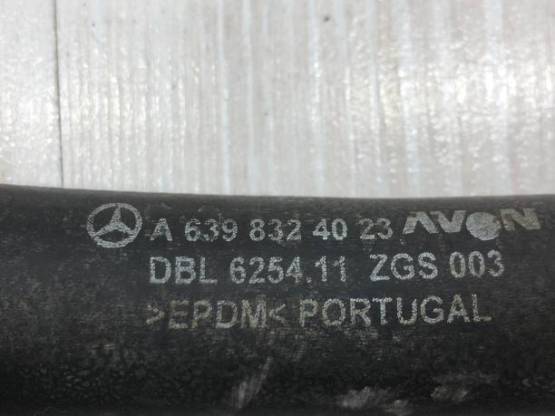 Шланг печки Mercedes W639 A6398329023