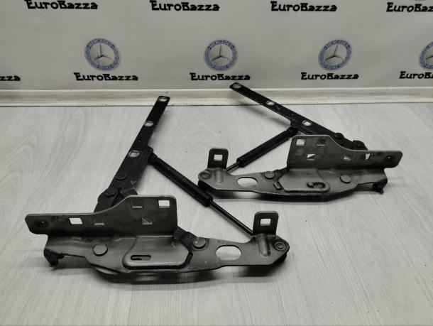 Петля капота с амортизатором Mercedes R230 A2308800128