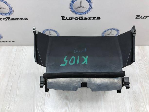 Рамка магнитолы Mercedes X164 A1646800216