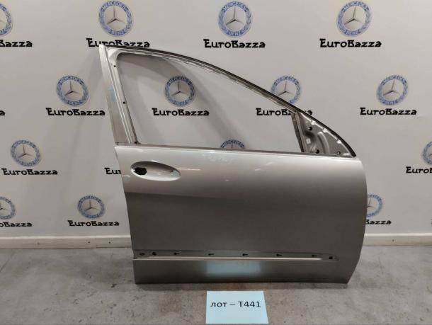 Дверь передняя правая Mercedes W251 A2517200205