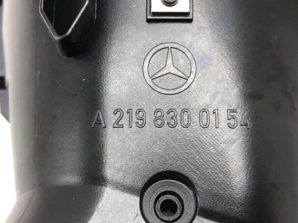 Дефлектор обдува салона Mercedes W219 A2198300054