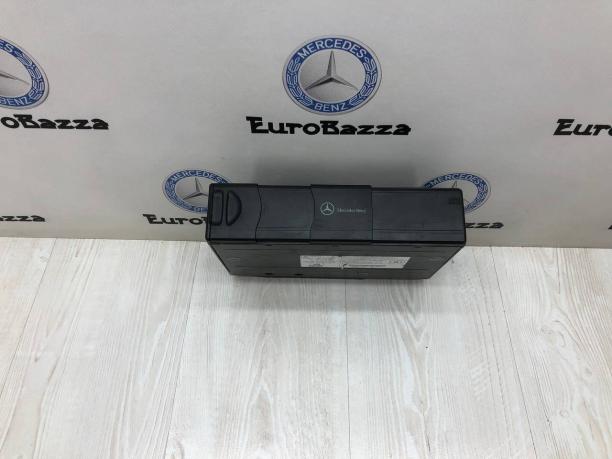 CD-чейнджер Mercedes W203 A2038703389