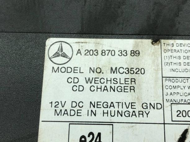 CD-чейнджер Mercedes W203 A2038703389