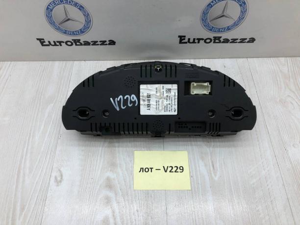 Приборная панель Mercedes W906 A9064469021