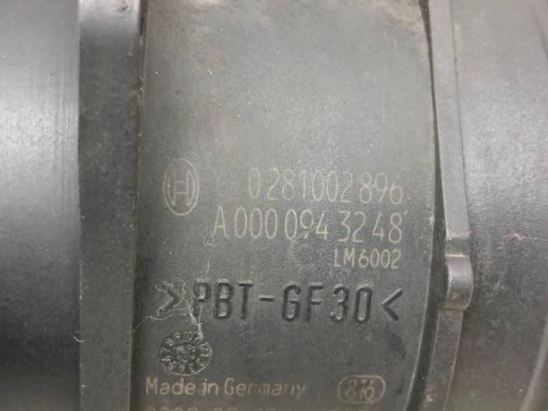 Расходомер воздуха Mercedes W906 A0000943248