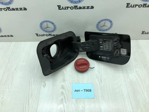 Лючок бензобака Mercedes W218 A0005846517