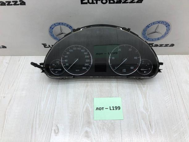 Приборная панель Mercedes W203 A2035401148