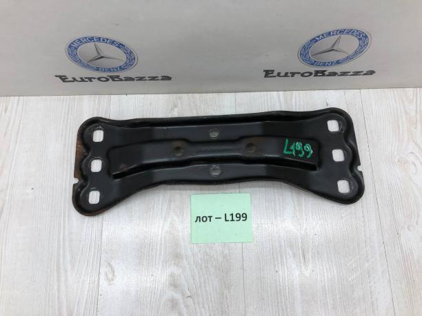 Кронштейн АКПП Mercedes W203 A2032420601