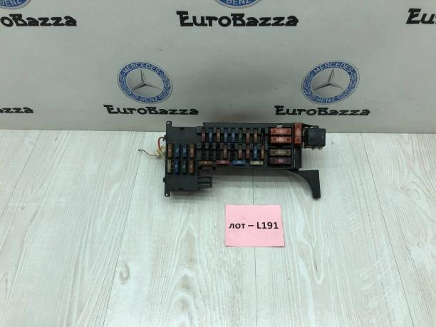 Блок предохранителей Mercedes R170 A0025450801