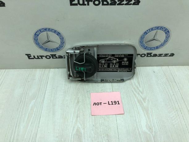 Лючок бензобака Mercedes R170 A1705840039