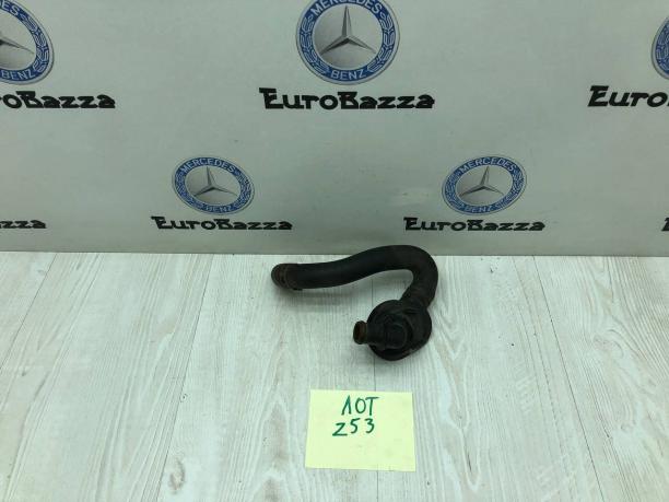 Патрубок системы охлаждения Mercedes W203 A2038306396