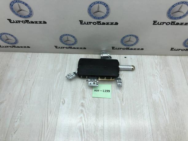 Подушка безопасности передняя правая Mercedes W203 A2038602605