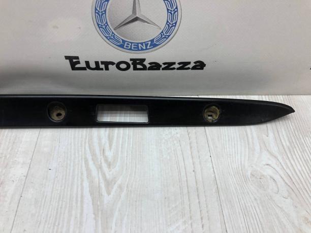 Накладка крышки багажника Mercedes W210 A2107580438