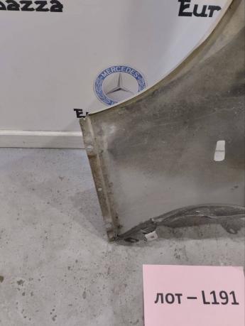 Крыло переднее правое Mercedes R170 A1708810201