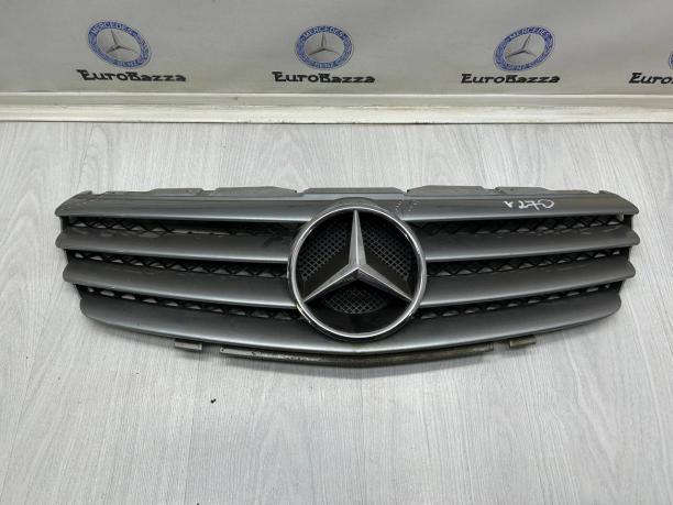 Решетка радиатора Mercedes R230 A2308850825