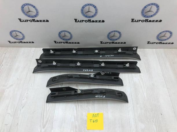 Накладка порога внутренняя Mercedes W221 A2216800135