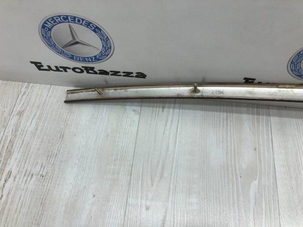 Накладка торпедо Mercedes W210 A2106800671