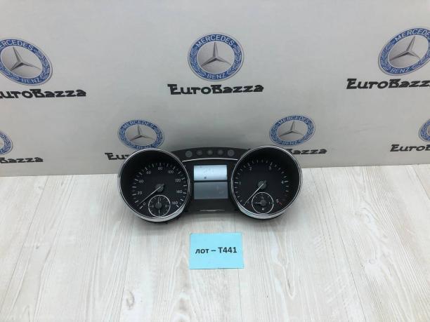 Приборная панель Mercedes W251 A2514405147