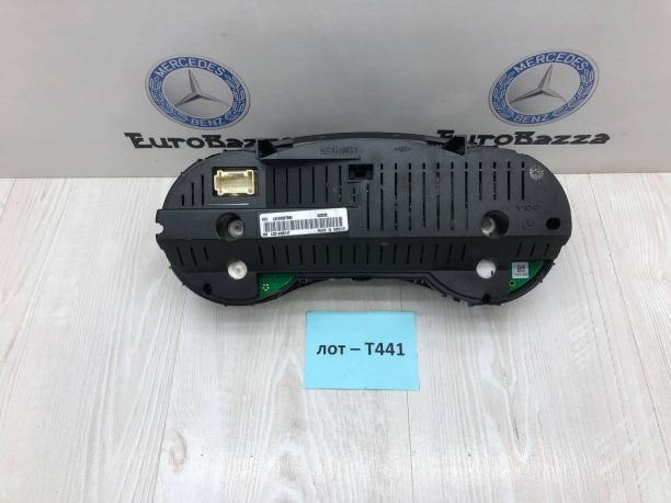 Приборная панель Mercedes W251 A2514405147