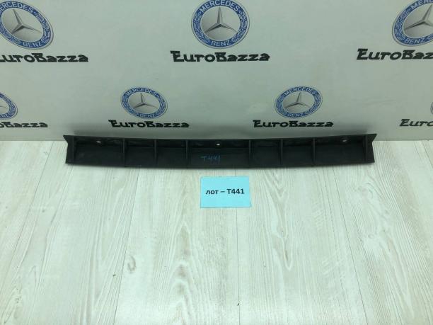 Кронштейн заднего бампера Mercedes W251 A2518851421