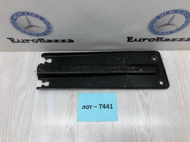 Распорка площадки опоры АКПП Mercedes W251 A2512420132