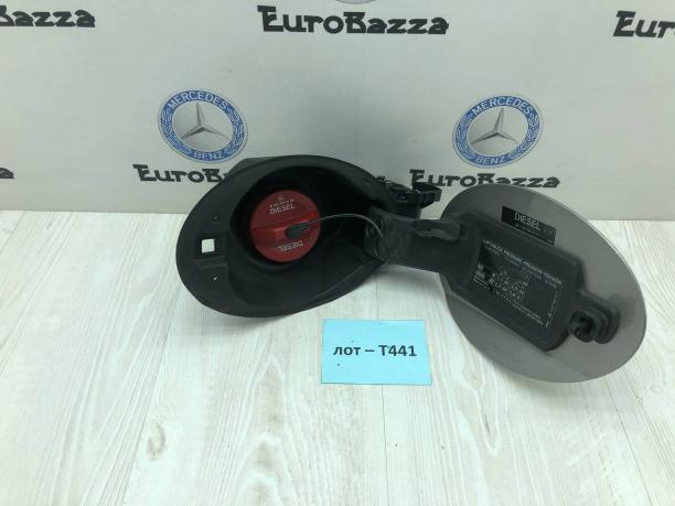 Лючок бензобака Mercedes W251 A2516300167